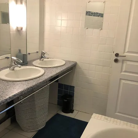 Confort Centre 3 Chambres, Vue Sur La Rade شقة *